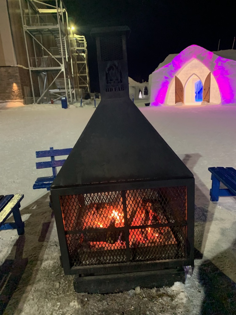 Foyer extérieur 36" , Village Vacances Val Cartier