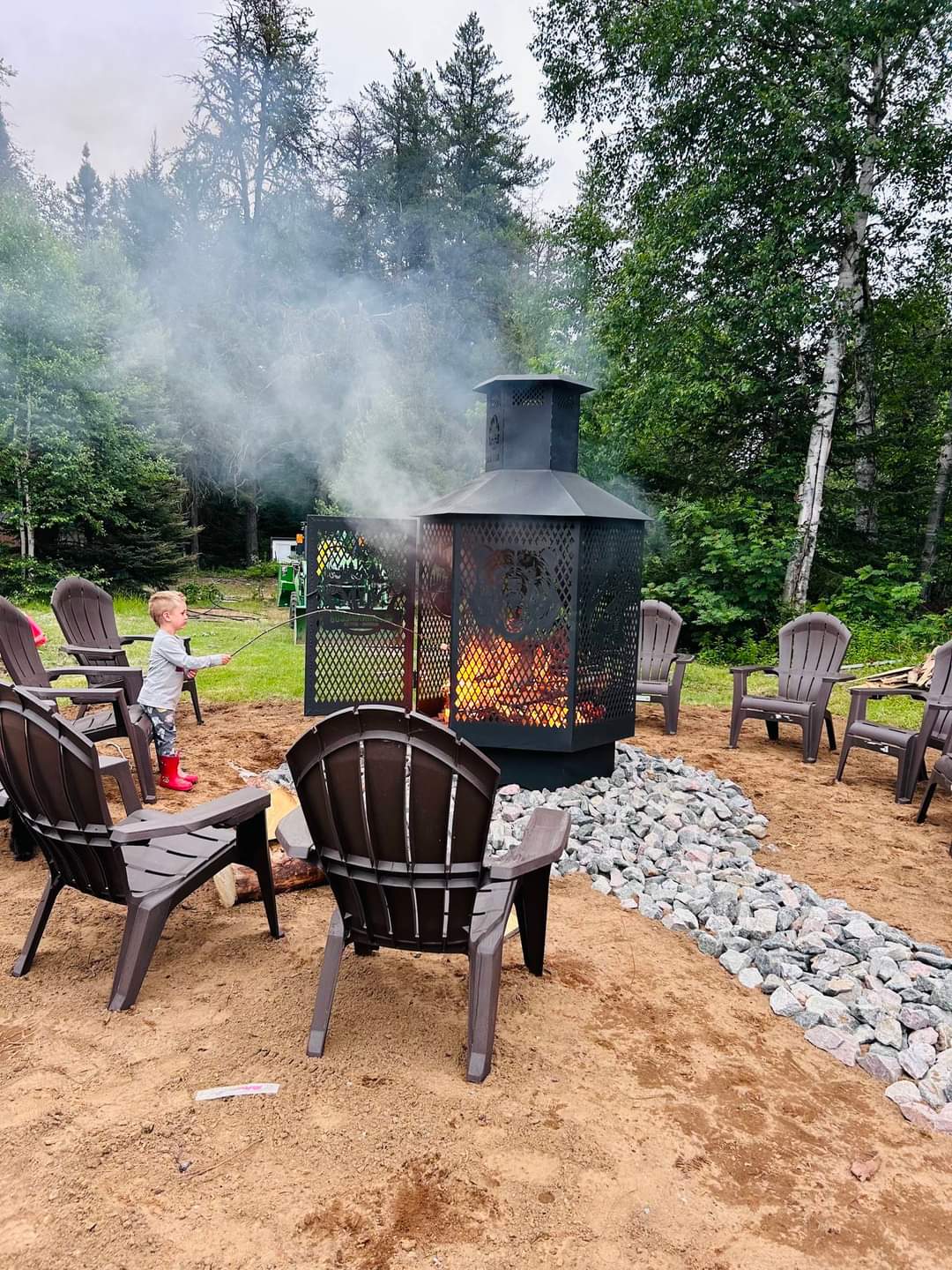 Foyer Hexagonal Commercial 48" , Pourvoirie Mitchinamecus , Parent