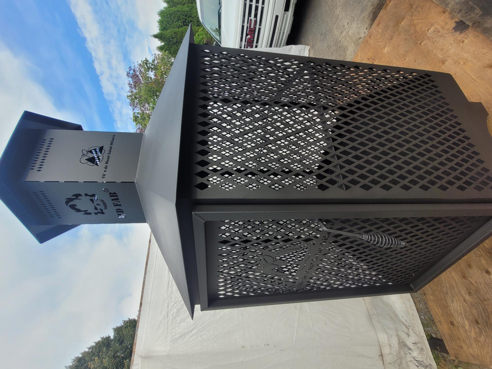 48" Hexagonal , Ville de Mont St-Hilaire