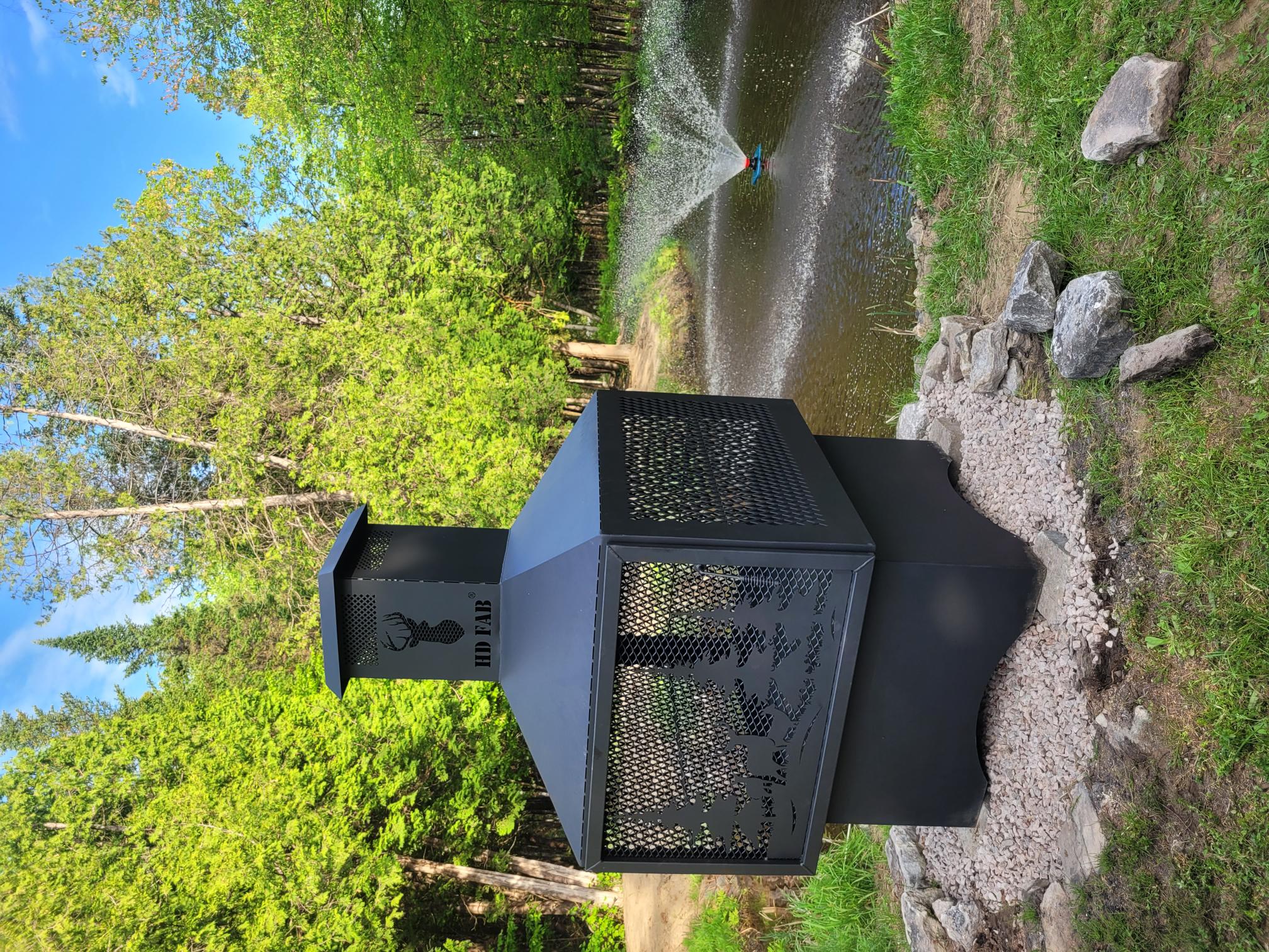 Foyer 50"x50" avec option base de 24" et dessin personnalisé , St-Casimir