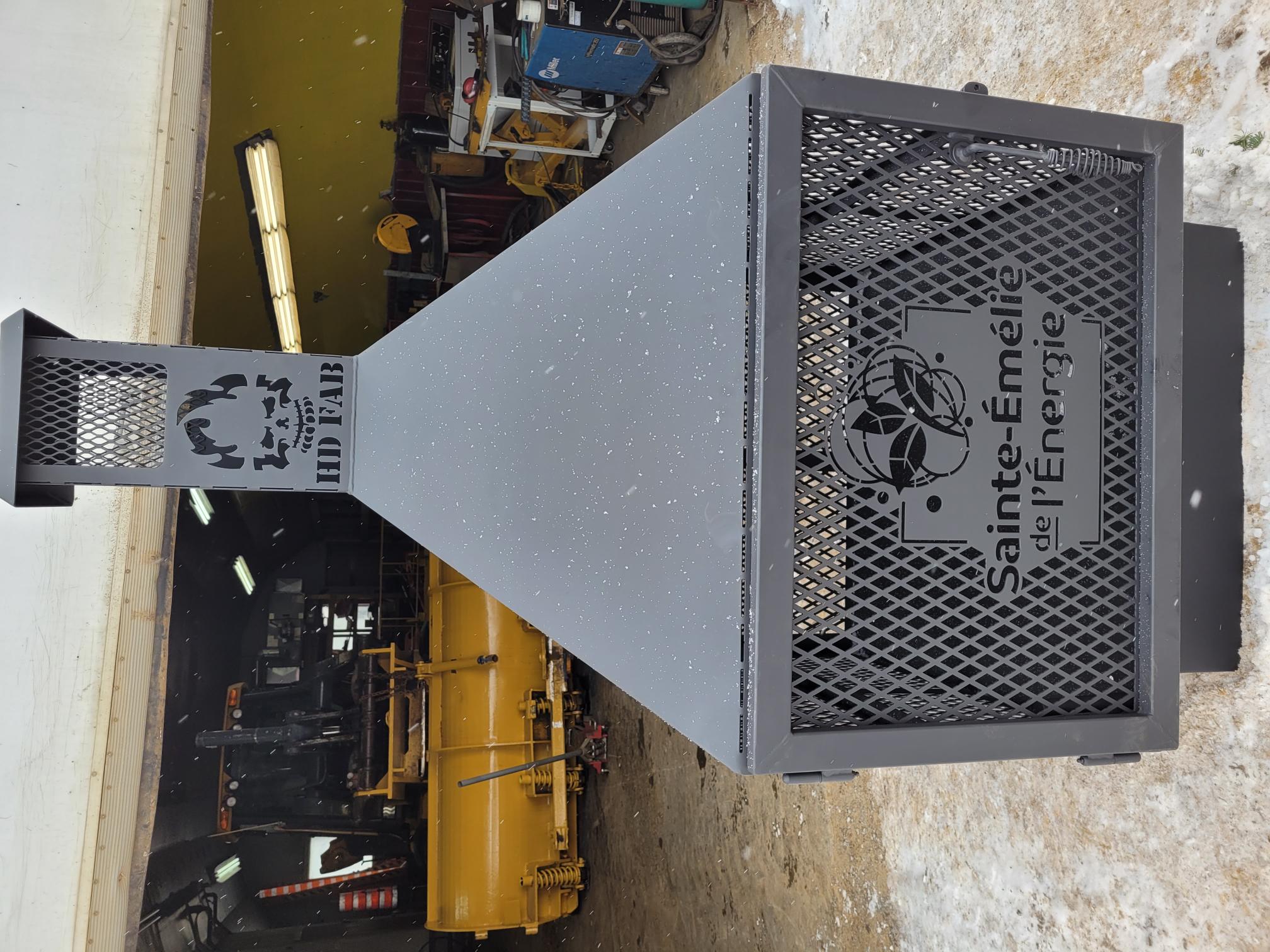 Foyer extérieur 36" pour la Municipalité de Sainte-Émilie-de-L'Énergie